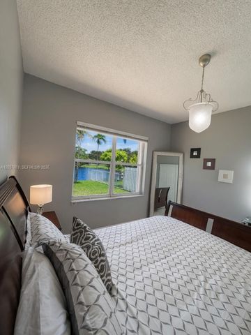 340 SW 167th Ave, Pembroke Pines, FL 33027