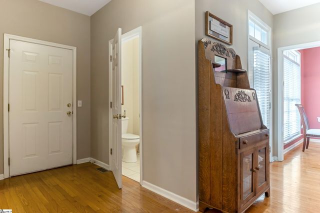 203 Summergrass Drive, Greenville, SC 29617