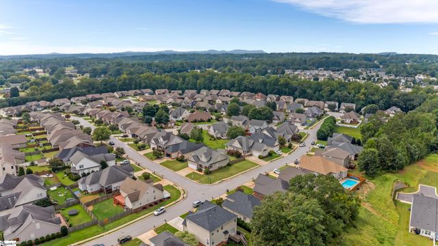203 Summergrass Drive, Greenville, SC 29617