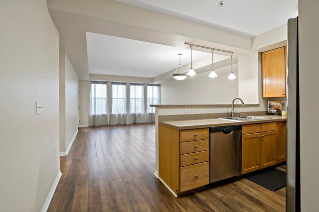 150 E Burnsville Parkway 310, Burnsville, MN 55337