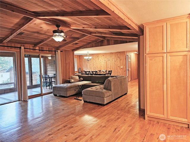 70 Dogwood Lane, Brinnon, WA 98320