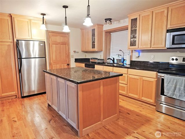 70 Dogwood Lane, Brinnon, WA 98320