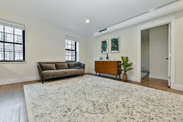 40 Fleet St 5, Boston, MA 02109