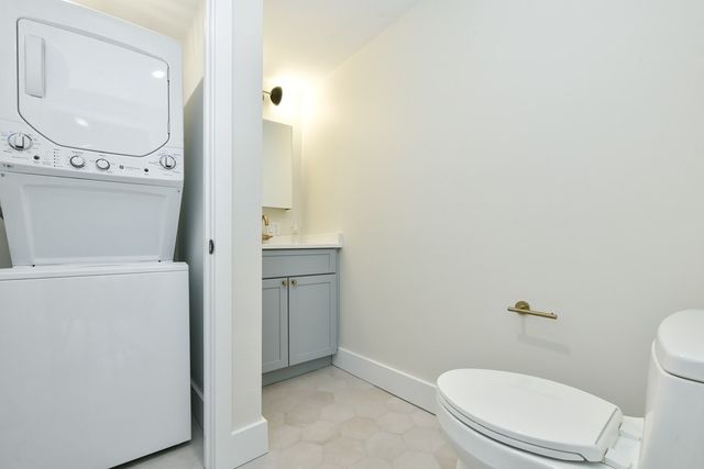 40 Fleet St 5, Boston, MA 02109