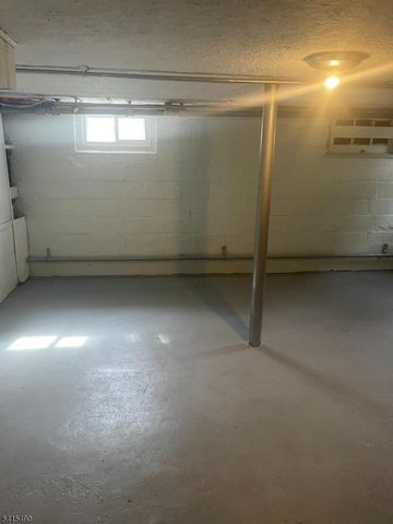 9 Pierson St, Bloomfield Twp., NJ 07003