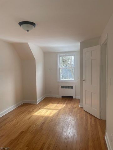 9 Pierson St, Bloomfield Twp., NJ 07003