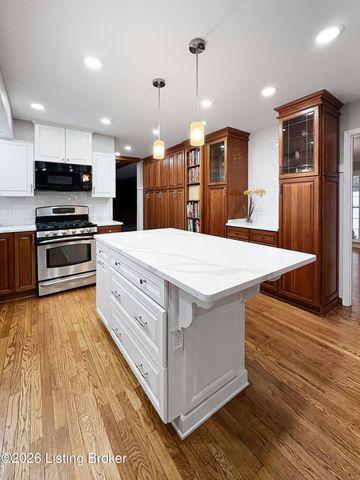 6710 Tallwood Ct, Prospect, KY 40059