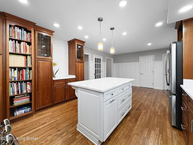 6710 Tallwood Ct, Prospect, KY 40059