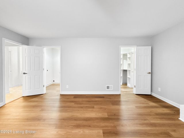 6710 Tallwood Ct, Prospect, KY 40059