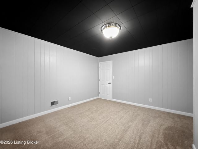 6710 Tallwood Ct, Prospect, KY 40059