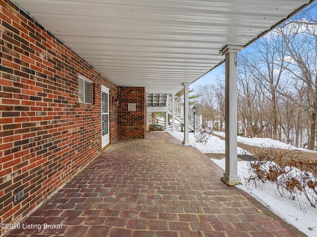 6710 Tallwood Ct, Prospect, KY 40059