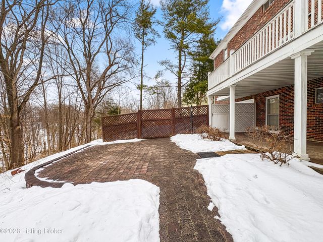 6710 Tallwood Ct, Prospect, KY 40059