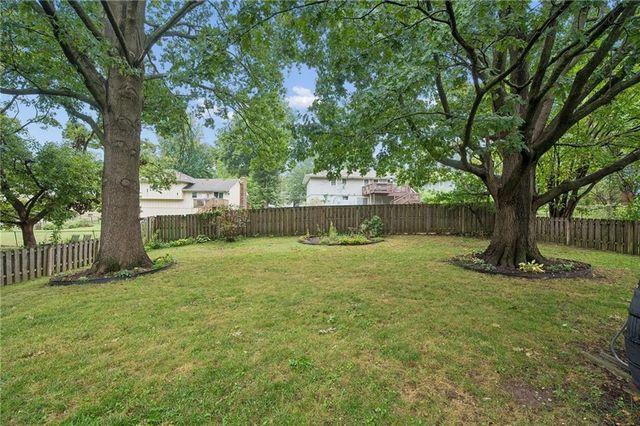 7317 NW 77th Terrace, Kansas City, MO 64152