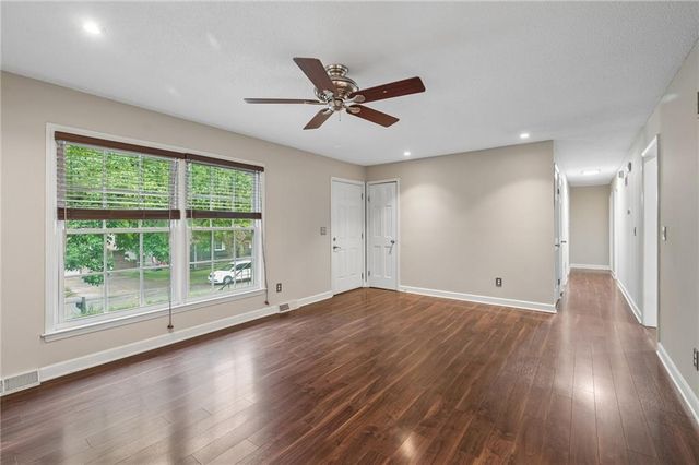 7317 NW 77th Terrace, Kansas City, MO 64152