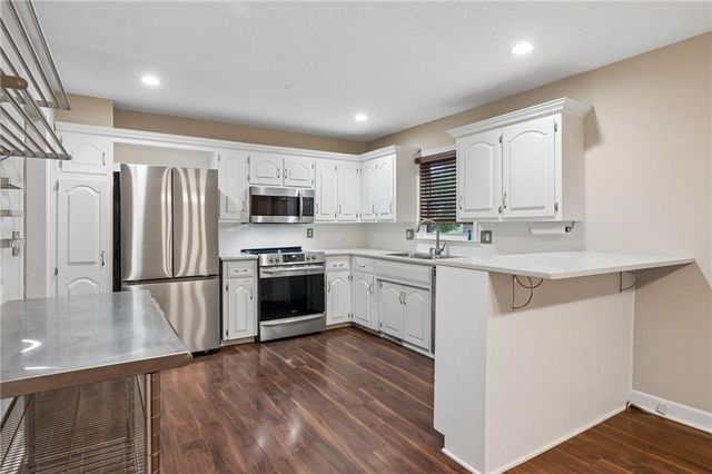 7317 NW 77th Terrace, Kansas City, MO 64152