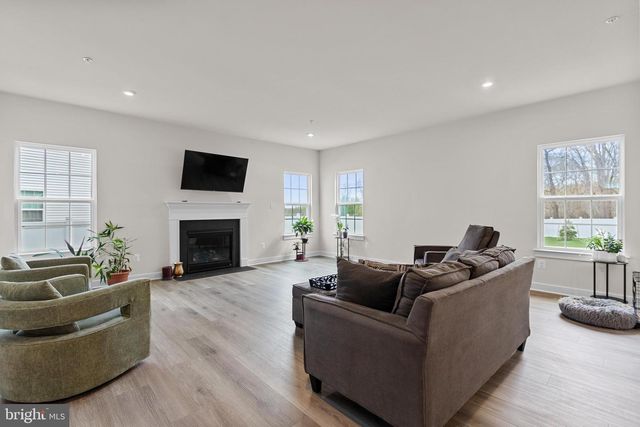 12105 EMPIRE LANE DR, Fort Washington, MD 20744