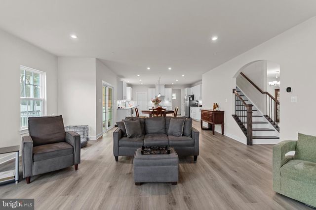 12105 EMPIRE LANE DR, Fort Washington, MD 20744