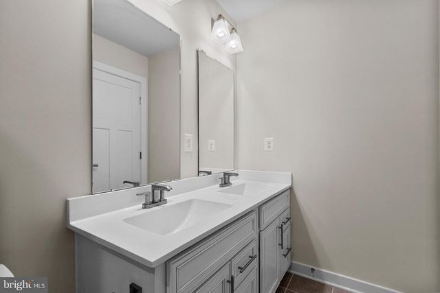 12105 EMPIRE LANE DR, Fort Washington, MD 20744