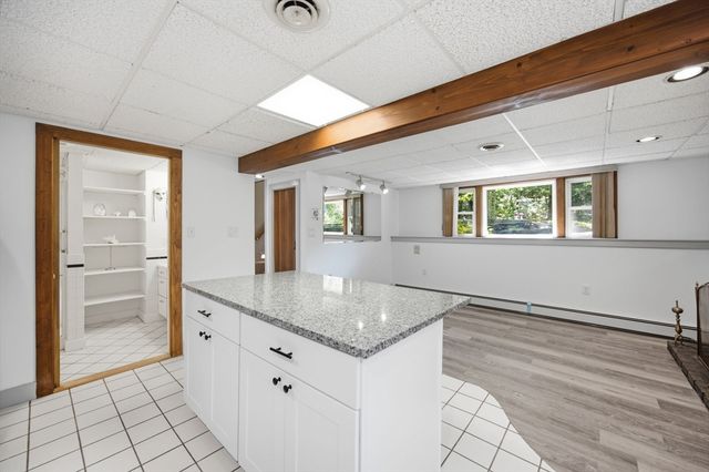 111 Rocky Pond Rd, Plymouth, MA 02360