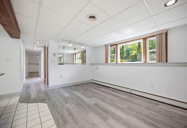 111 Rocky Pond Rd, Plymouth, MA 02360
