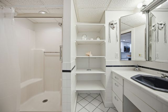 111 Rocky Pond Rd, Plymouth, MA 02360