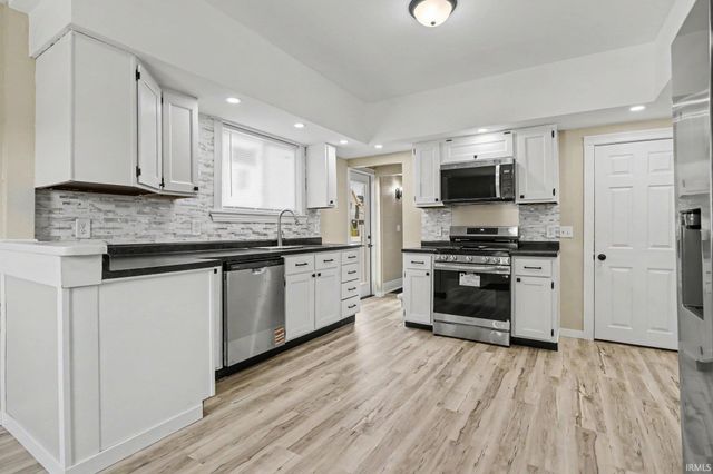 227 E 9Th Street, Mishawaka, IN 46544