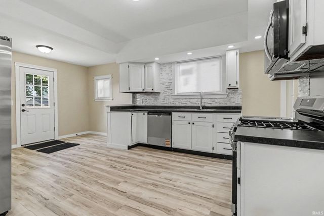 227 E 9Th Street, Mishawaka, IN 46544