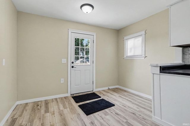227 E 9Th Street, Mishawaka, IN 46544