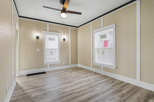 227 E 9Th Street, Mishawaka, IN 46544