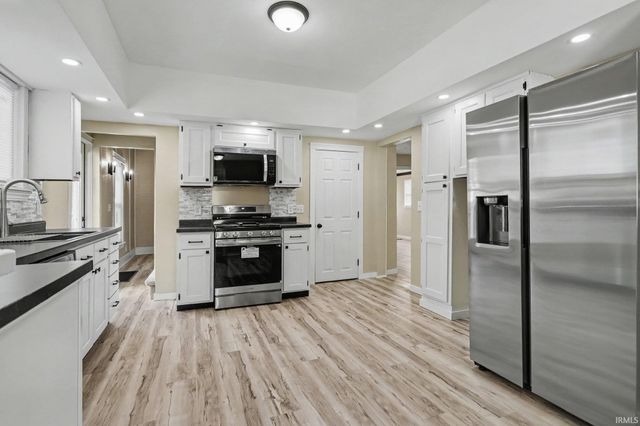 227 E 9Th Street, Mishawaka, IN 46544