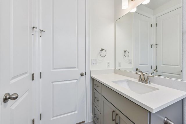173 Comfort DR, Buda, TX 78610