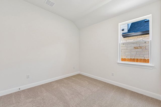 173 Comfort DR, Buda, TX 78610