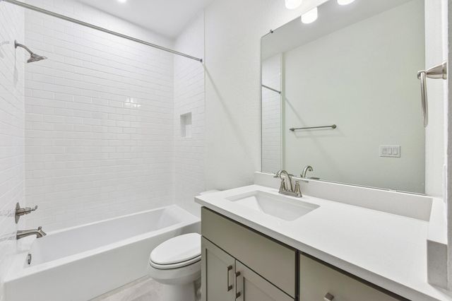 173 Comfort DR, Buda, TX 78610