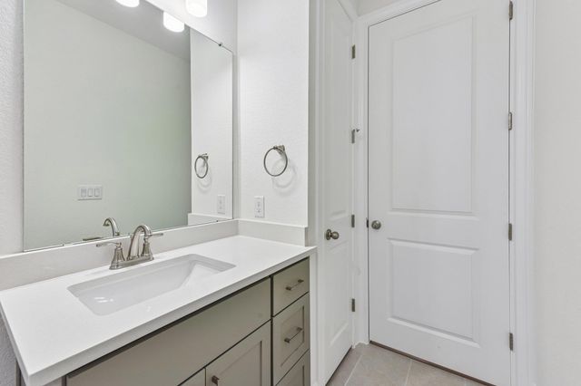173 Comfort DR, Buda, TX 78610