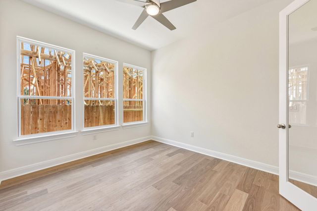 173 Comfort DR, Buda, TX 78610
