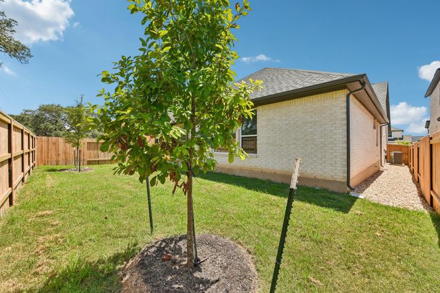 173 Comfort DR, Buda, TX 78610