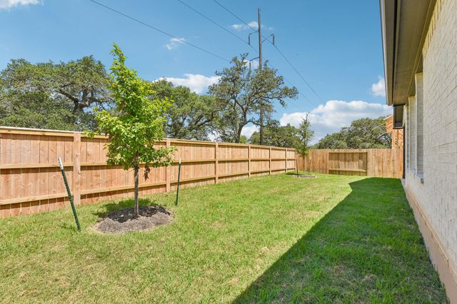 173 Comfort DR, Buda, TX 78610