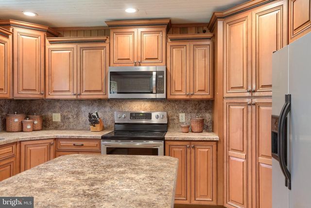535 E KERCHER AVE, Lebanon, PA 17046