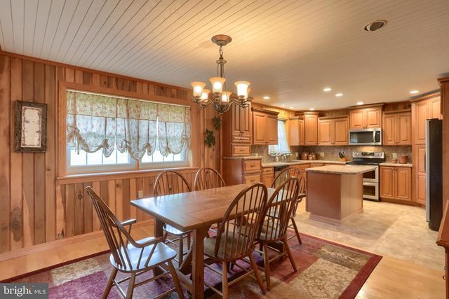 535 E KERCHER AVE, Lebanon, PA 17046