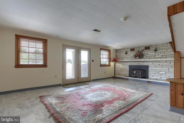 535 E KERCHER AVE, Lebanon, PA 17046
