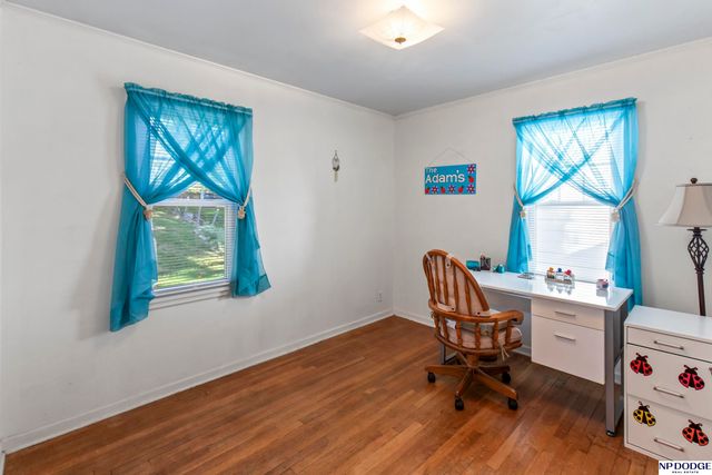 2306 S 48 Street, Omaha, NE 68106