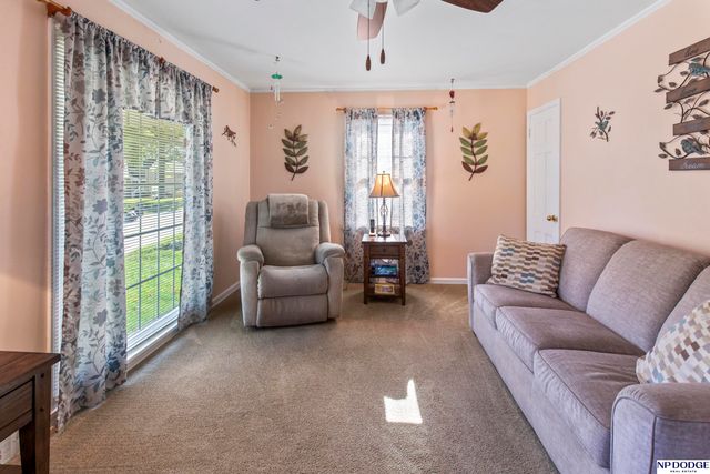 2306 S 48 Street, Omaha, NE 68106