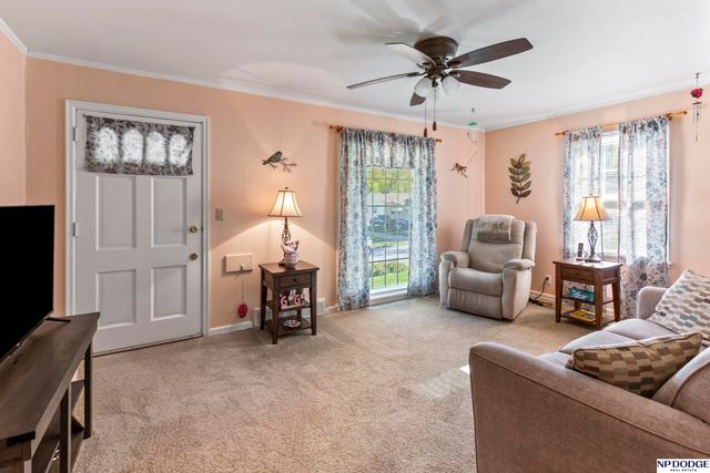 2306 S 48 Street, Omaha, NE 68106