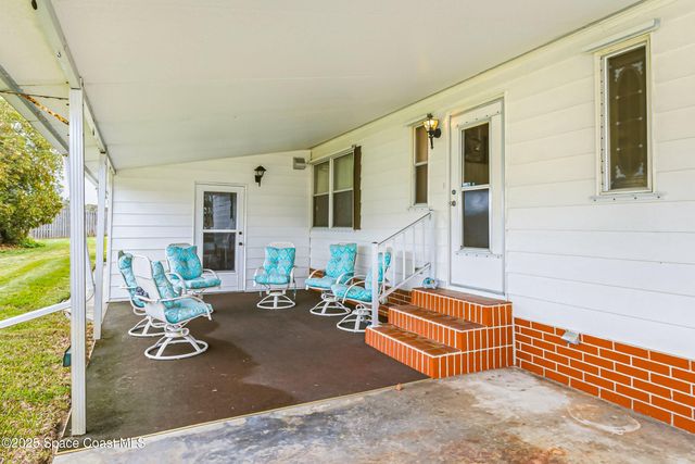 520 Lee Court, West Melbourne, FL 32904