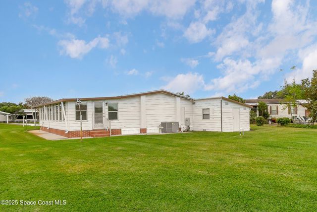 520 Lee Court, West Melbourne, FL 32904