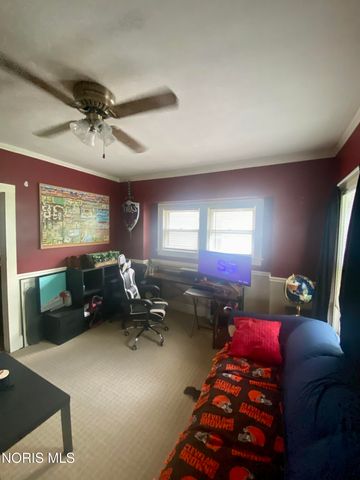 2331 Berdan Avenue, Toledo, OH 43613