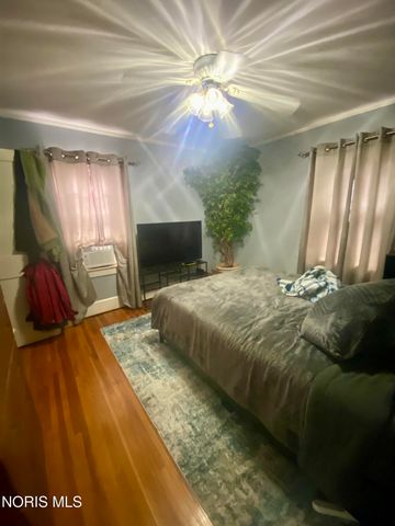 2331 Berdan Avenue, Toledo, OH 43613
