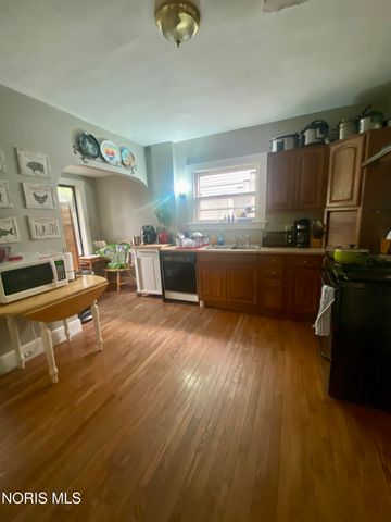2331 Berdan Avenue, Toledo, OH 43613