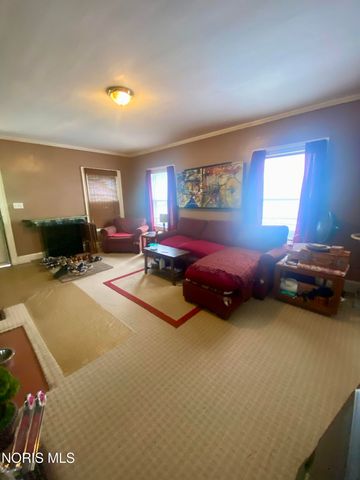 2331 Berdan Avenue, Toledo, OH 43613