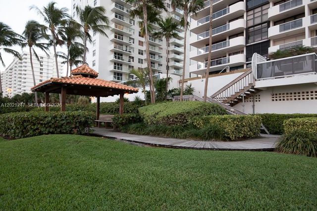 5757 Collins Ave 703, Miami Beach, FL 33140